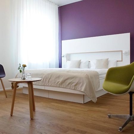 Art Hotel Ufer Дюссельдорф Экстерьер фото