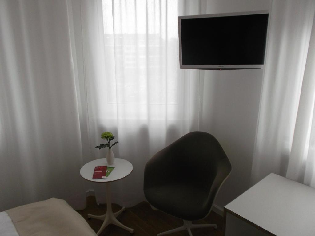 Art Hotel Ufer Дюссельдорф Номер фото